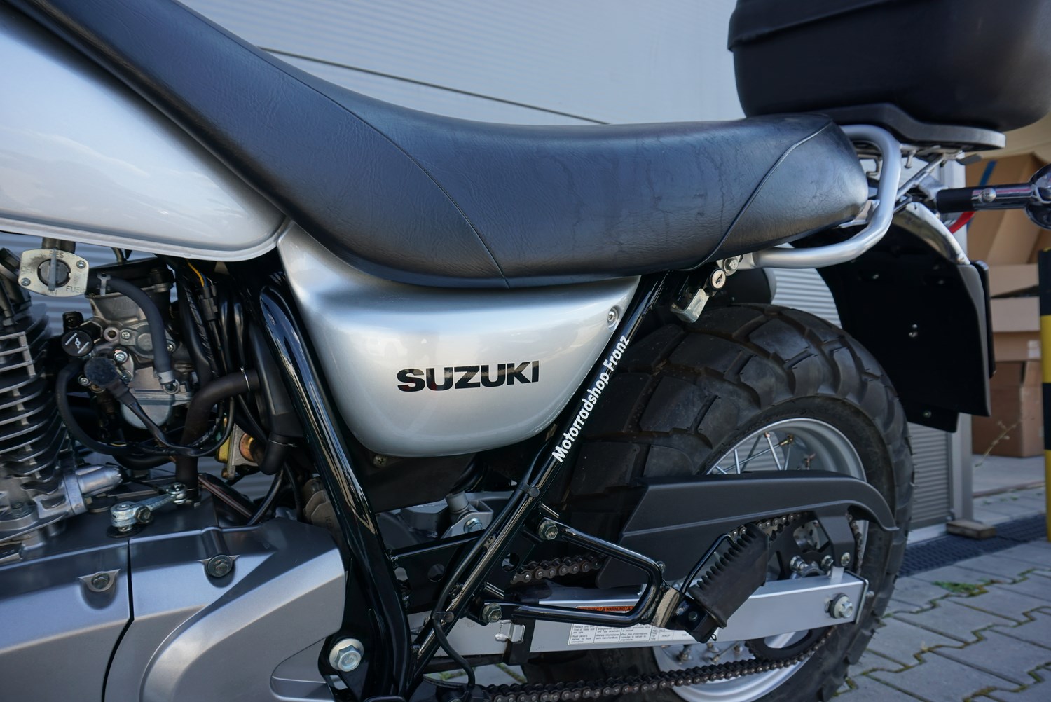 Suzuki Van Van 125